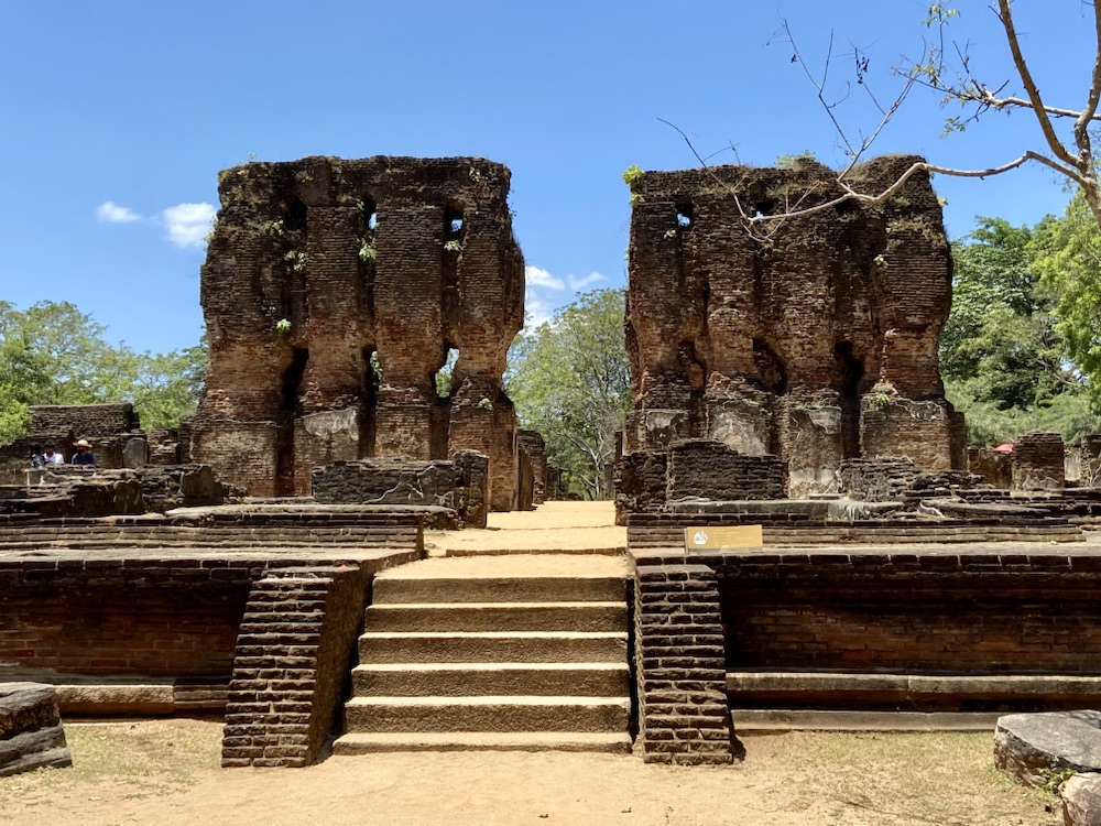 10.03.2024 – 31.03.2024 Sri Lanka – 8. Tag: Königstadt Polonnaruwa und Fahrt nach&nbsp;Sigiryia